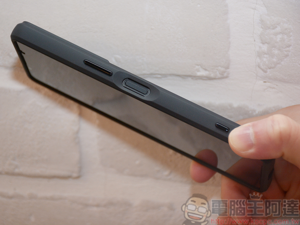 Xperia 1 V 旗艦登場，膜斯密碼imos藍寶石/康寧保貼、軍規保護殼、藍寶石鏡頭貼一次到位 - 電腦王阿達
