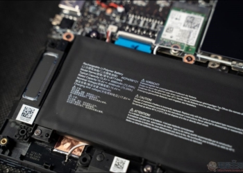 MSI Stealth 14 Studio A13V 開箱：搭載 RTX4060獨顯、僅有1.7公斤支援PD充電的全功能輕薄電競筆電