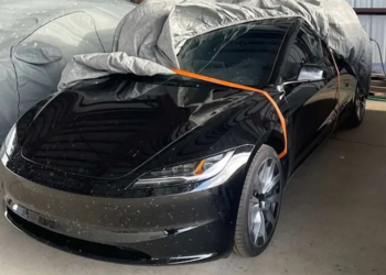 真的變電競車了？新款 Model 3 傳將支援 RGB 氛圍燈與線傳方向盤
