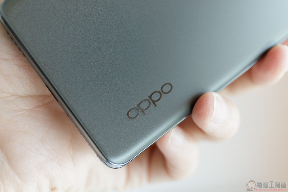 OPPO Reno10 Pro+ 實拍開箱體驗：潛望式鏡頭與 AI 超清長焦讓你輕鬆化身人像專家 - 電腦王阿達