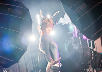 智雲雲鶴穩定器 CRANE 4 與 G200 超頻影視燈、攝影光棒 V60 在台發表即日開賣