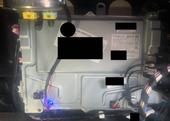 都叫 HW4 哪不同？Model Y HW 4.0 自動輔助駕駛電腦被特斯拉神人拆解分析