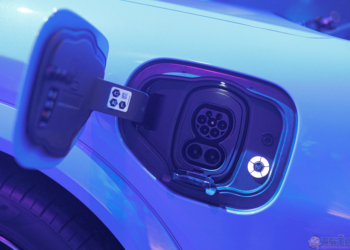 Ford Mustang Mach-E 電動野馬躍入台灣，電動跑旅 208 萬起即刻啟動預售