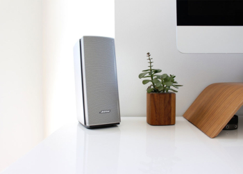 電腦喇叭劈啪響？可能會是這10 個最常見的原因