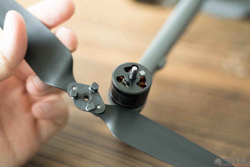 空拍優等生 DJI Air 3 開箱實測：雙鏡、46 分續航、全向避障，讓你暢快飛行打開新視界 - 電腦王阿達