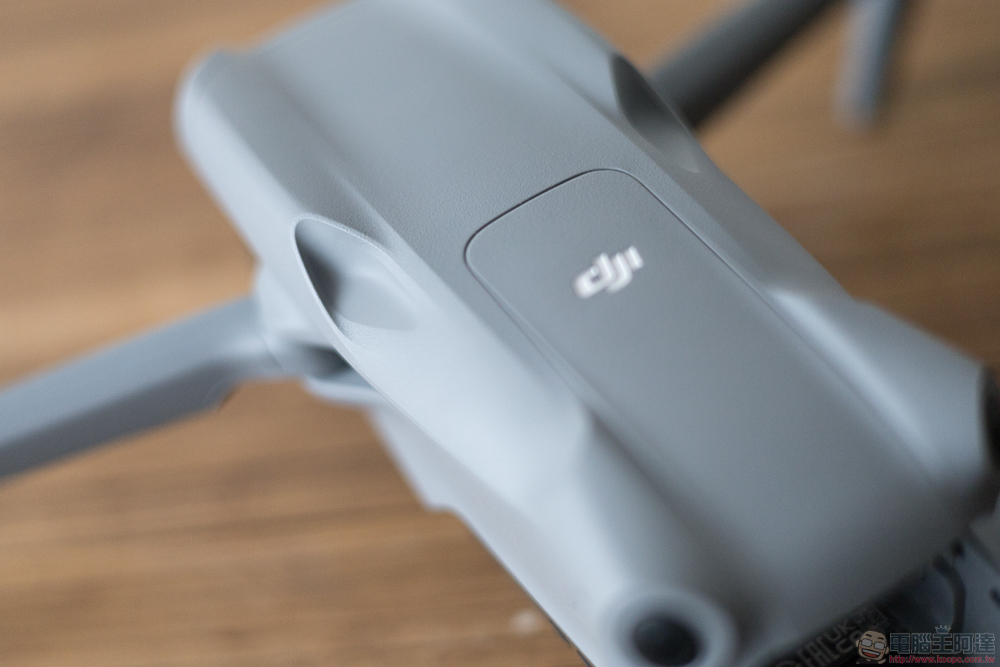空拍優等生 DJI Air 3 開箱實測：雙鏡、46 分續航、全向避障，讓你暢快飛行打開新視界 - 電腦王阿達