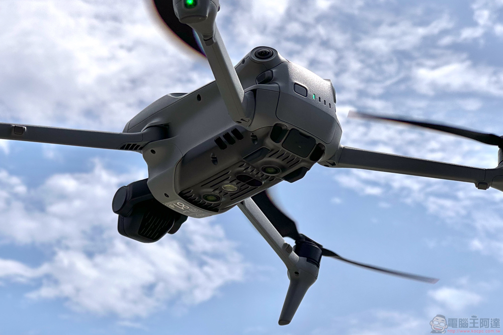 空拍優等生 DJI Air 3 開箱實測：雙鏡、46 分續航、全向避障，讓你暢快飛行打開新視界 - 電腦王阿達