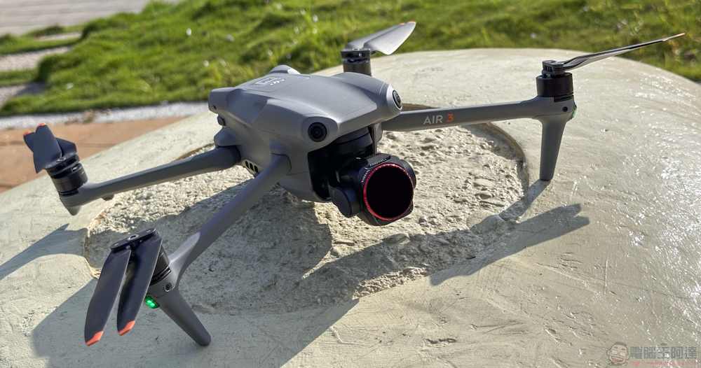 空拍優等生 DJI Air 3 開箱實測：雙鏡、46 分續航、全向避障，讓你暢快飛行打開新視界 - 電腦王阿達