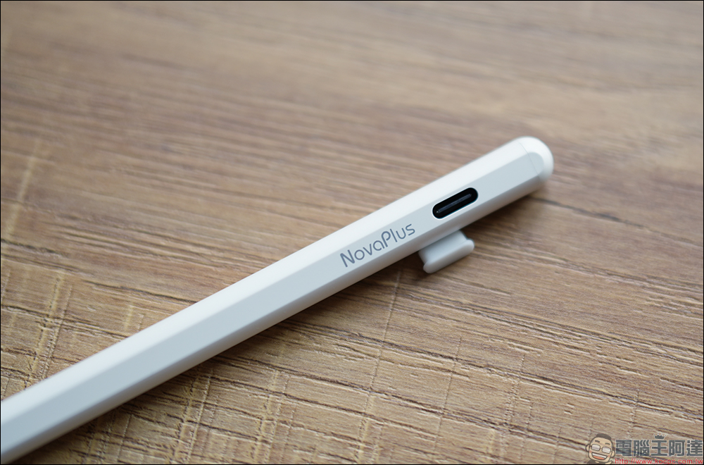 NovaPlus A8 Pro 側邊切換雙模充電平板繪圖手寫筆開箱｜側邊實體切換筆刷/橡皮擦、雙模式充電、多款磁吸充電筆盒選擇 - 電腦王阿達