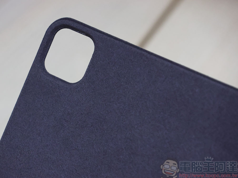 Kamera iPad 二代磁吸鍵盤保護雙面夾系列開箱：用一半的價格擁有原廠配件全功能！ - 電腦王阿達