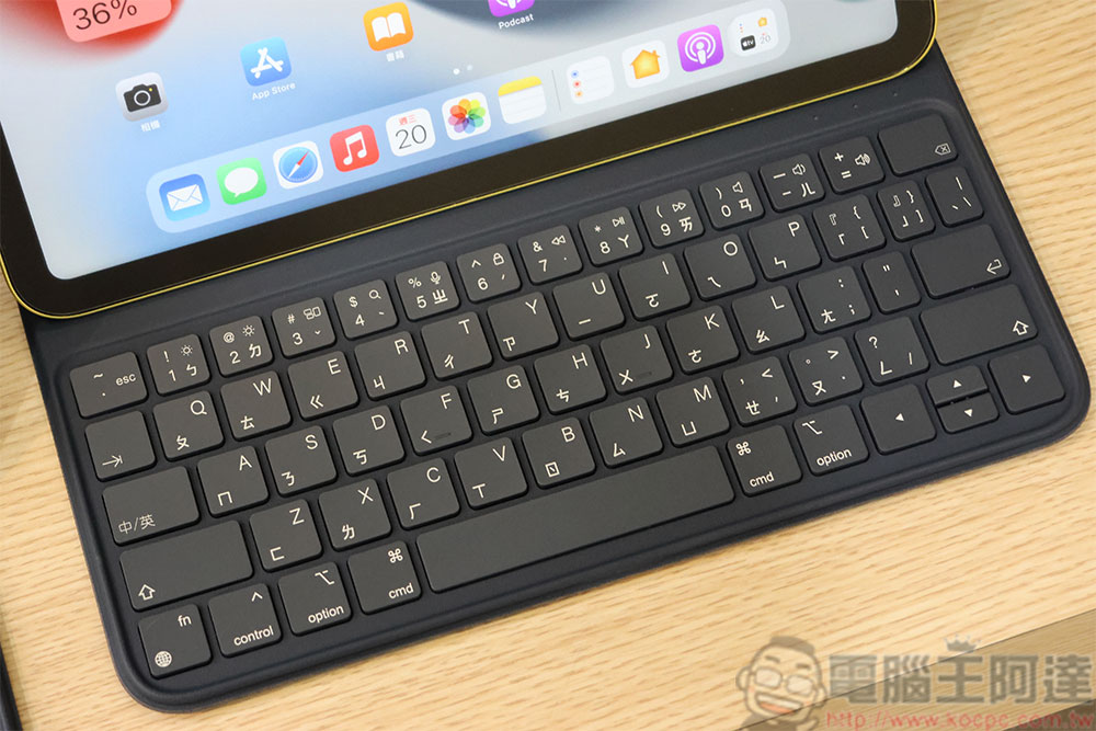 Kamera iPad 二代磁吸鍵盤保護雙面夾系列開箱：用一半的價格擁有原廠配件全功能！ - 電腦王阿達