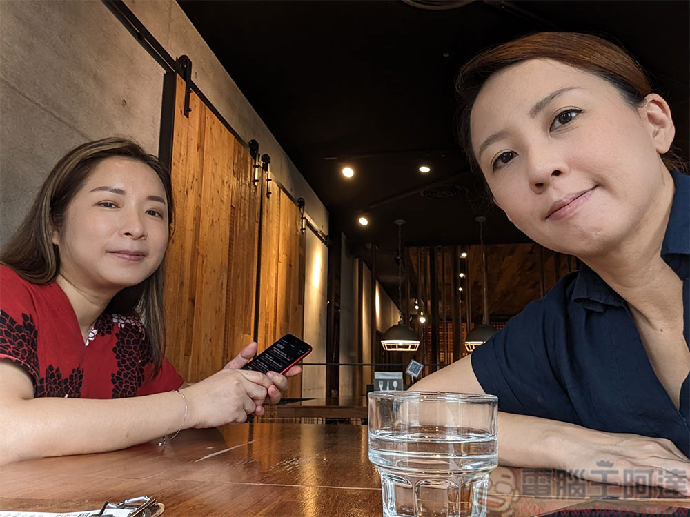 Google Pixel 8 Pro、Pixel 8 開箱實測：AI 是一切魔法的核心 - 電腦王阿達