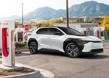 TOYOTA 與 Lexus 確認加入 Tesla NACS 充電聯盟