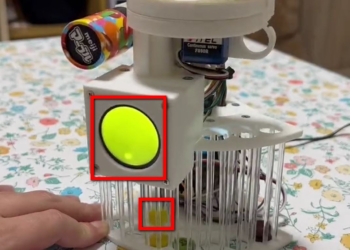 日本網友發明搞笑又治癒的自動分類巧克力顏色機