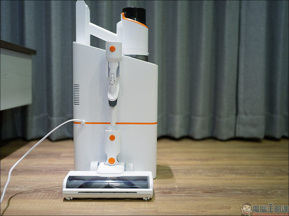 JONR 超淨化無線吸塵器開箱｜25000Pa 超強吸力，自動集塵、充電、收納一站搞定 - 電腦王阿達