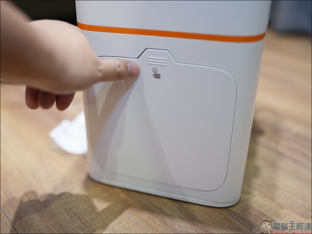 JONR 超淨化無線吸塵器開箱｜25000Pa 超強吸力，自動集塵、充電、收納一站搞定 - 電腦王阿達