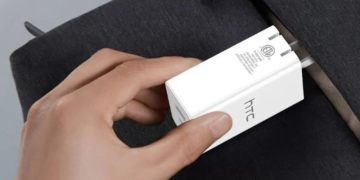 HTC 65W GaN 三孔快充頭