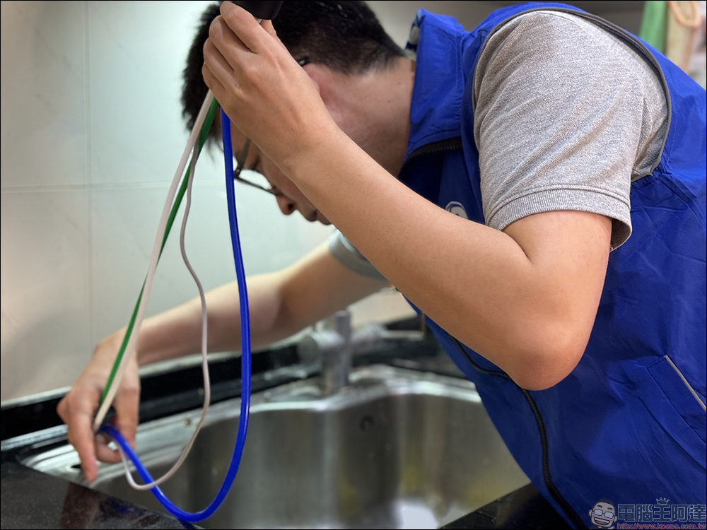 奇異淨水 極煦 700G 淨熱合一奈濾淨水器開箱｜淨水加熱二合一、超大熱水量與 4 種溫度，業界獨家G+ 奈濾荷電技術保留八大礦物質！ - 電腦王阿達