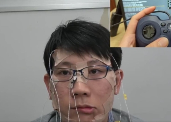 日本網友發明用遊戲控制器操控臉部各部位肌肉的裝置