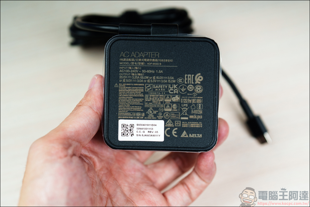 搭載全新架構 Core Ultra 處理器！MSI Prestige 13 AI Evo A1M 超輕薄 AI 商務筆電開箱 - 電腦王阿達
