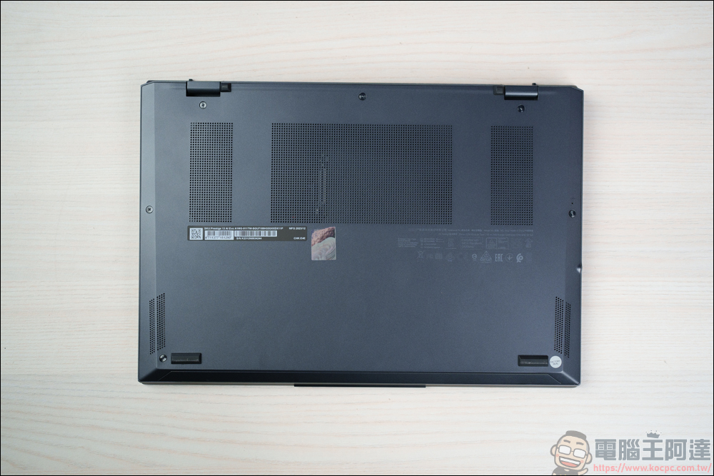搭載全新架構 Core Ultra 處理器！MSI Prestige 13 AI Evo A1M 超輕薄 AI 商務筆電開箱 - 電腦王阿達