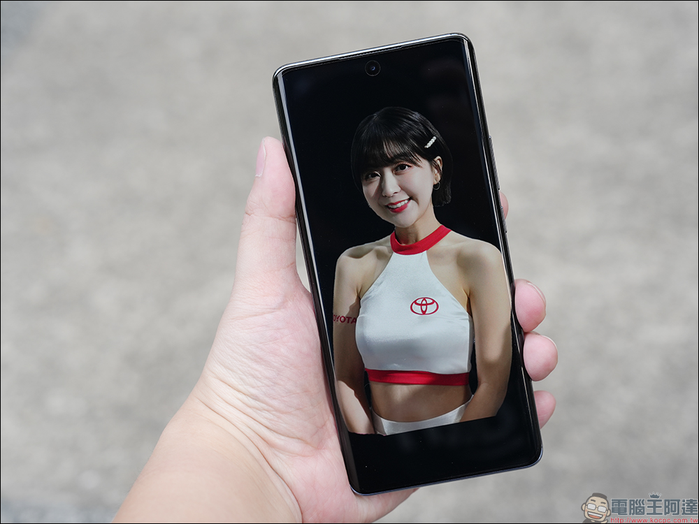 OPPO Reno11 Pro 5G 開箱｜兼具自然美學外觀設計、超清晰人像攝影系統的全方位人像旗艦 - 電腦王阿達