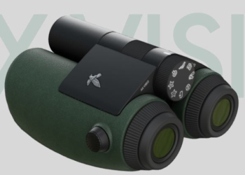 由 AI 驅動的雙筒望遠鏡「AX Visio」可以自動辨識超過 9000 種鳥類，一秒變賞鳥專家