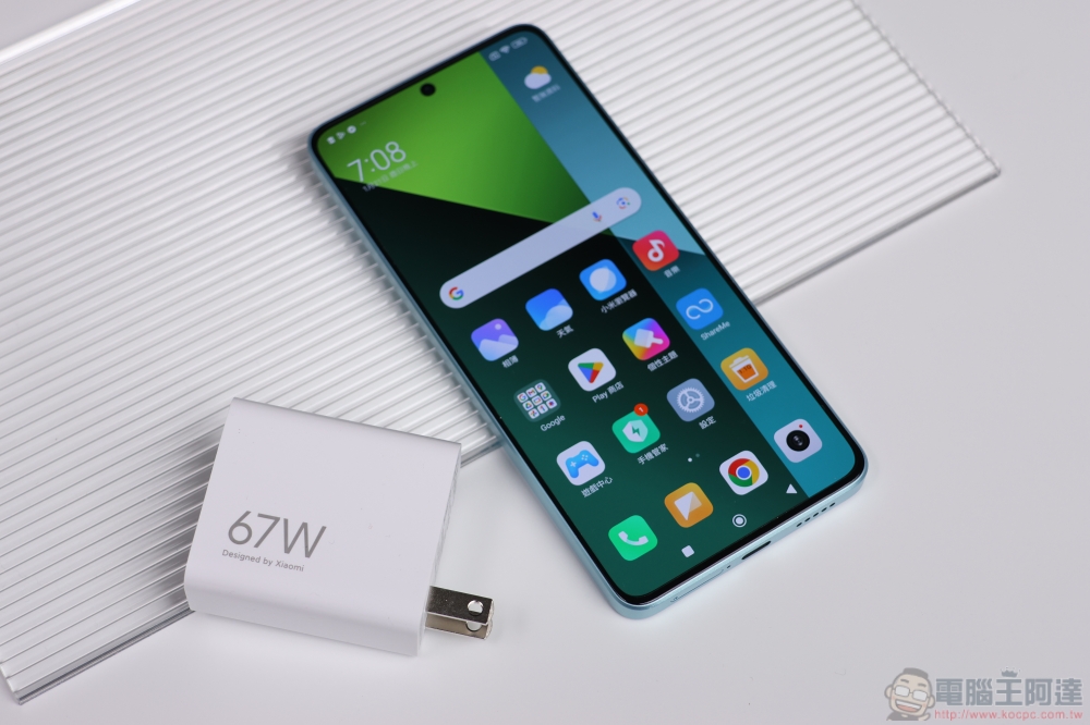 Redmi Note 13 Pro+ 5G 與 Note 13 Pro 5G 開箱！2 億畫素全能小金剛出擊，拍照、效能、續航都到位 - 電腦王阿達