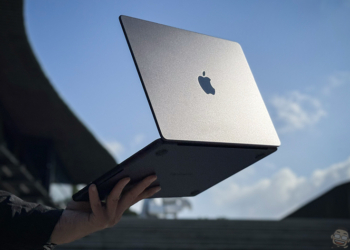 頂規 M3 Max MacBook Pro 開箱體驗：太空黑，帶你飛