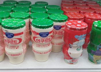 韓國特殊造型養樂多引起討論，原來是這樣吃