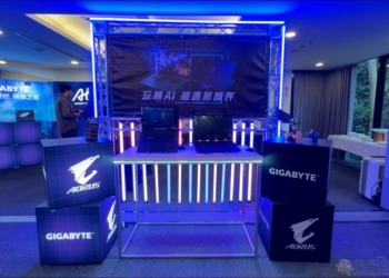 技嘉 2024 款 GIGABYTE AORUS 系列旗艦 AI 電競筆電動眼看（AORUS 16X、AORUS 17X、AI Nexus ）