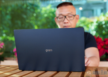 LG gram SuperSlim 開箱評測｜擁有 15.6 吋不到 1KG 的極具輕薄機身｜還有超長續航的商務筆電