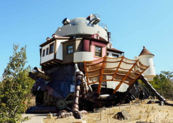 日本吉卜力公園推出以《魔女宅急便》和《霍爾的移動城堡》為主題的新園區「魔女の谷」