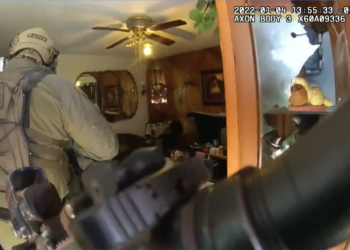 美警察用 iPhone 定位緝捕槍械竊賊不成，反慘賠 376 萬美元給無辜婆婆