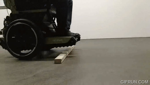 美國 YouTuber 為罹患脊柱裂疾病的男孩製作了一台可以爬樓梯的輪椅 - 電腦王阿達 美國 YouTuber 為罹患脊柱裂疾病的男孩製作了一台可以爬樓梯的輪椅 - 電腦王阿達