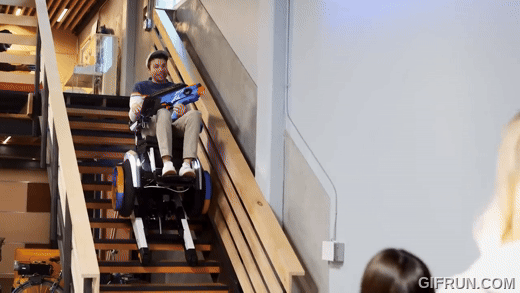 美國 YouTuber 為罹患脊柱裂疾病的男孩製作了一台可以爬樓梯的輪椅 - 電腦王阿達 美國 YouTuber 為罹患脊柱裂疾病的男孩製作了一台可以爬樓梯的輪椅 - 電腦王阿達