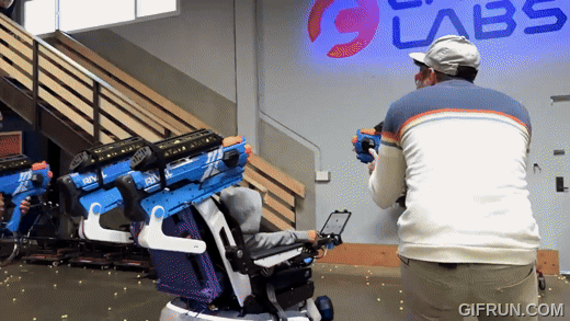 美國 YouTuber 為罹患脊柱裂疾病的男孩製作了一台可以爬樓梯的輪椅 - 電腦王阿達 美國 YouTuber 為罹患脊柱裂疾病的男孩製作了一台可以爬樓梯的輪椅 - 電腦王阿達