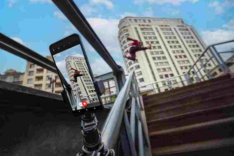 Motorola moto g34 5G NT 4000 元有找！ 台灣大哥大4月1日獨家開賣 搭配指定資費方案 手機只要 NT 0 元起 - 電腦王阿達