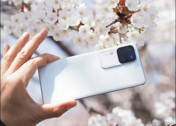 美型人像專業戶 vivo V30 Pro 開箱：超長續航、搭載台積電 4nm 天璣8200處理器