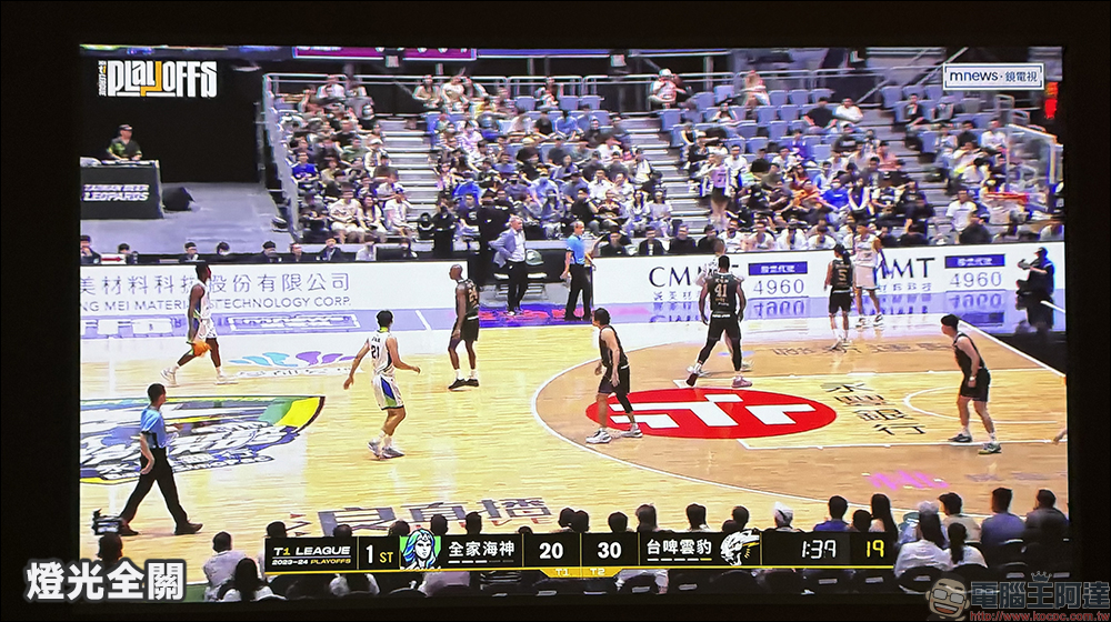 OVO K9 真 4K 無框電視開箱｜4K 高畫質與超高亮度兼具智慧投影機，最大 300 吋！低延遲遊戲不卡頓、還能唱歌！ - 電腦王阿達