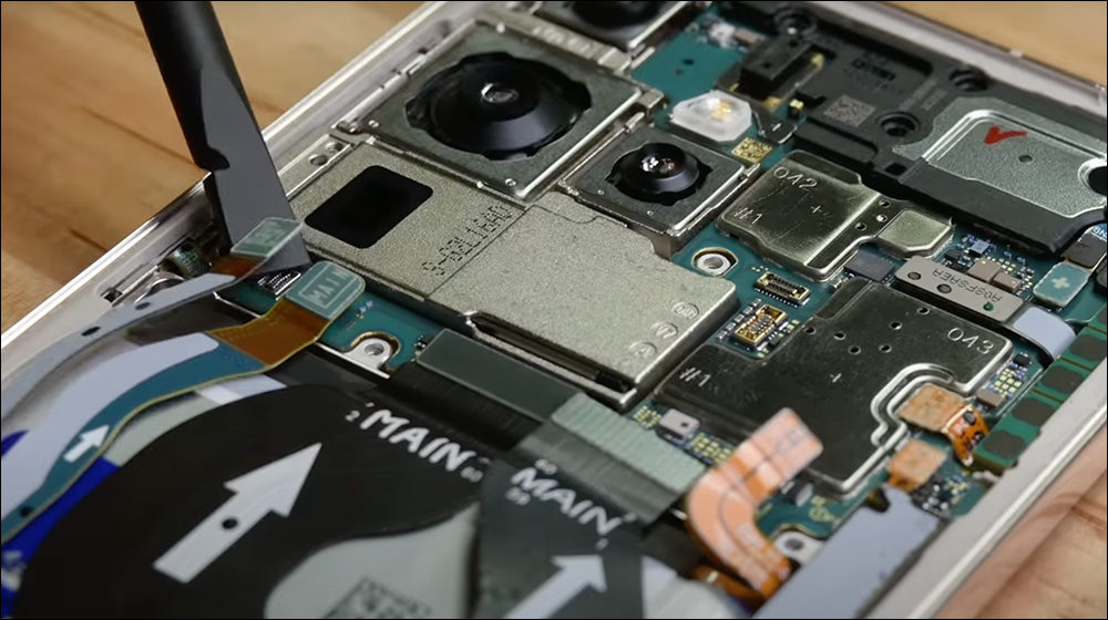 零件貴又難修，iFixit 宣佈與三星終止合作關係 - 電腦王阿達