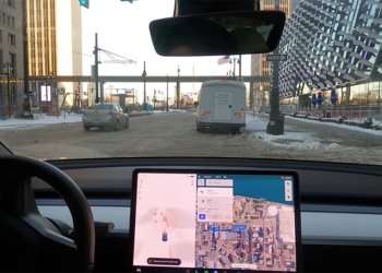 傳特斯拉準備向中國監管部門註冊 FSD 技術，可能今年晚些時候就會在中國推出