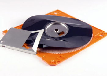 日本數位廳宣佈終結軟碟片時代！告別過時技術，邁向數位化未來