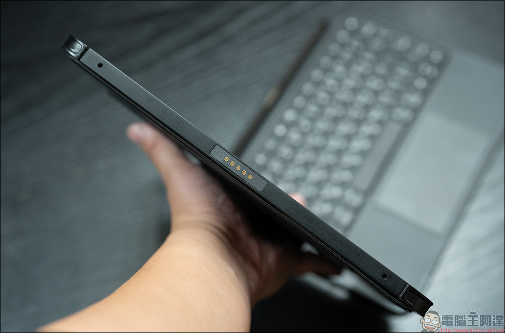 NovaPlus Konnecter 靈巧鍵盤開箱｜無需藍牙、即插即用，為 iPad 用戶設計的高效工作神器！ - 電腦王阿達