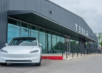 特斯拉爆出軟體問題，美國超180萬車輛面臨召回