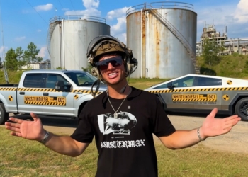 特斯拉 Cybertruck 耐久性大比拼：與 Ford F-150 的全方位對決