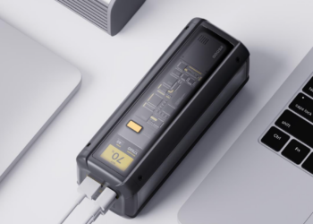 小米推出史上最強「小米充電寶25000」，功率最高達 212W，標榜可上飛機