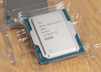 Intel Core Ultra 9 285K 開箱實測：能耗比大幅提升，台積電工藝加持的新桌面端處理器