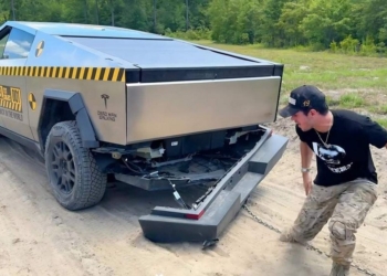 Cybertruck 拖車掛鉤實際性能受質疑，特斯拉首席工程師出面回應