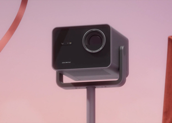 徠卡推出 Leica Cine Play 1 智慧投影機，支援 4K 高畫質與 Summicron 鏡頭，但價格也很徠卡